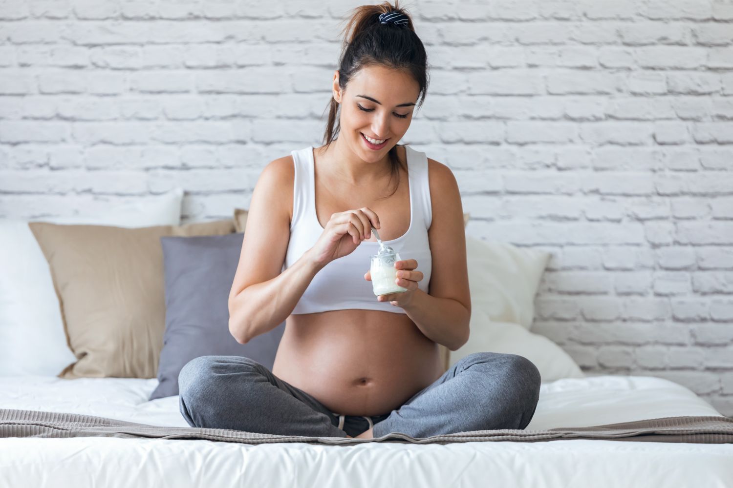 Jak wzmocnić florę jelitową w ciąży? 3 skuteczne sposoby